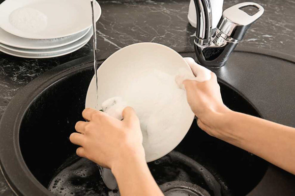 Cách làm nước rửa chén bằng chanh tươi không hại da tay