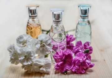 Cách làm nước hoa handmade với nguyên liệu dễ tìm, dễ mua